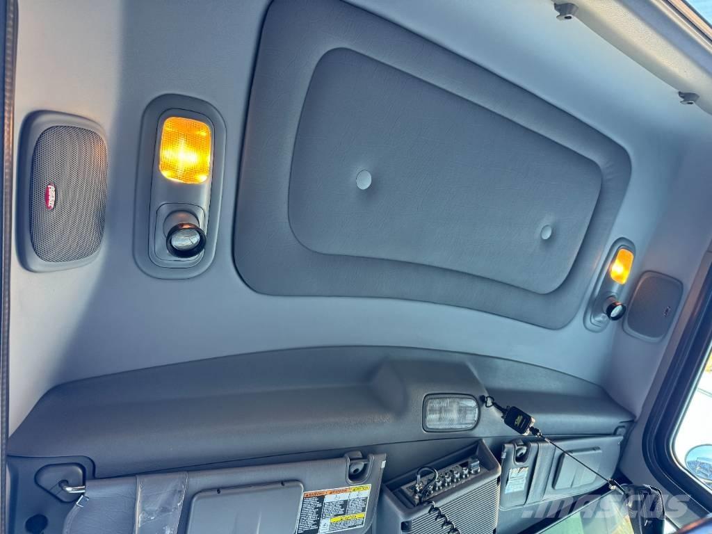 Peterbilt 389 自卸式货车