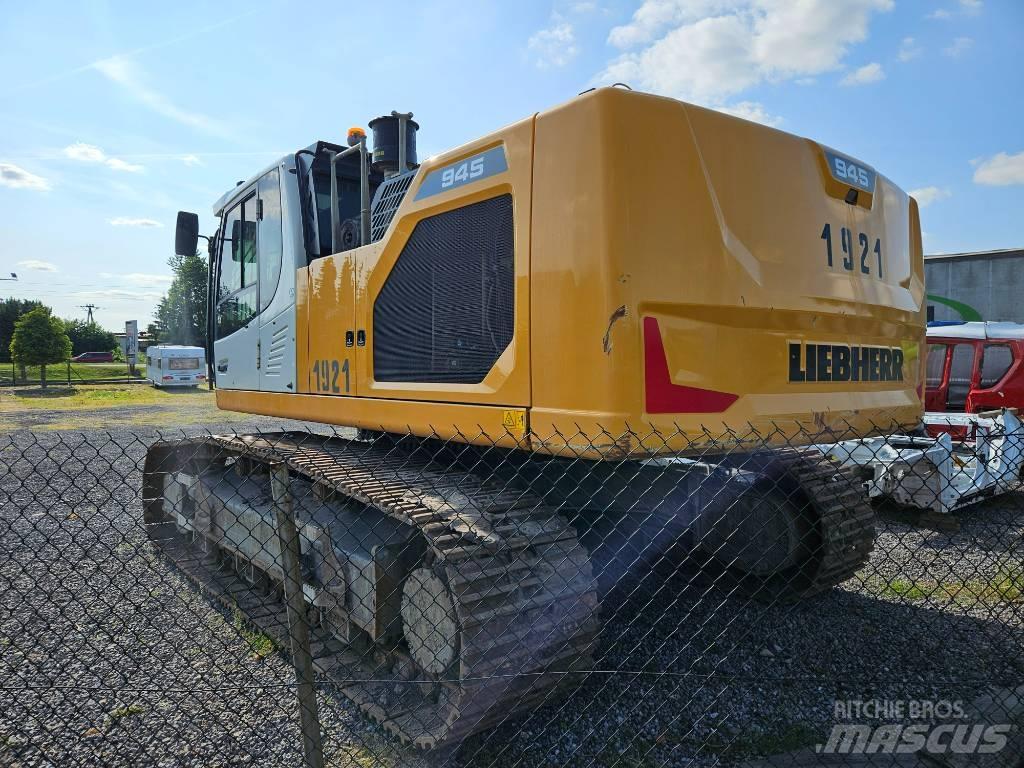 Liebherr R 945 履带挖掘机