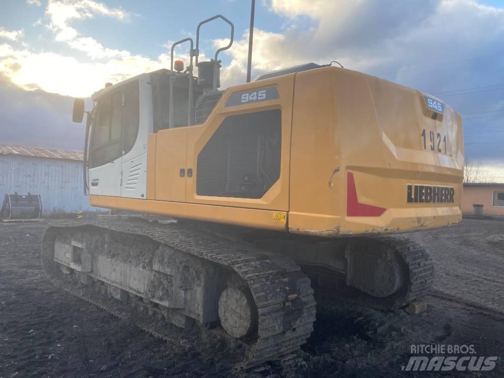Liebherr R 945 履带挖掘机