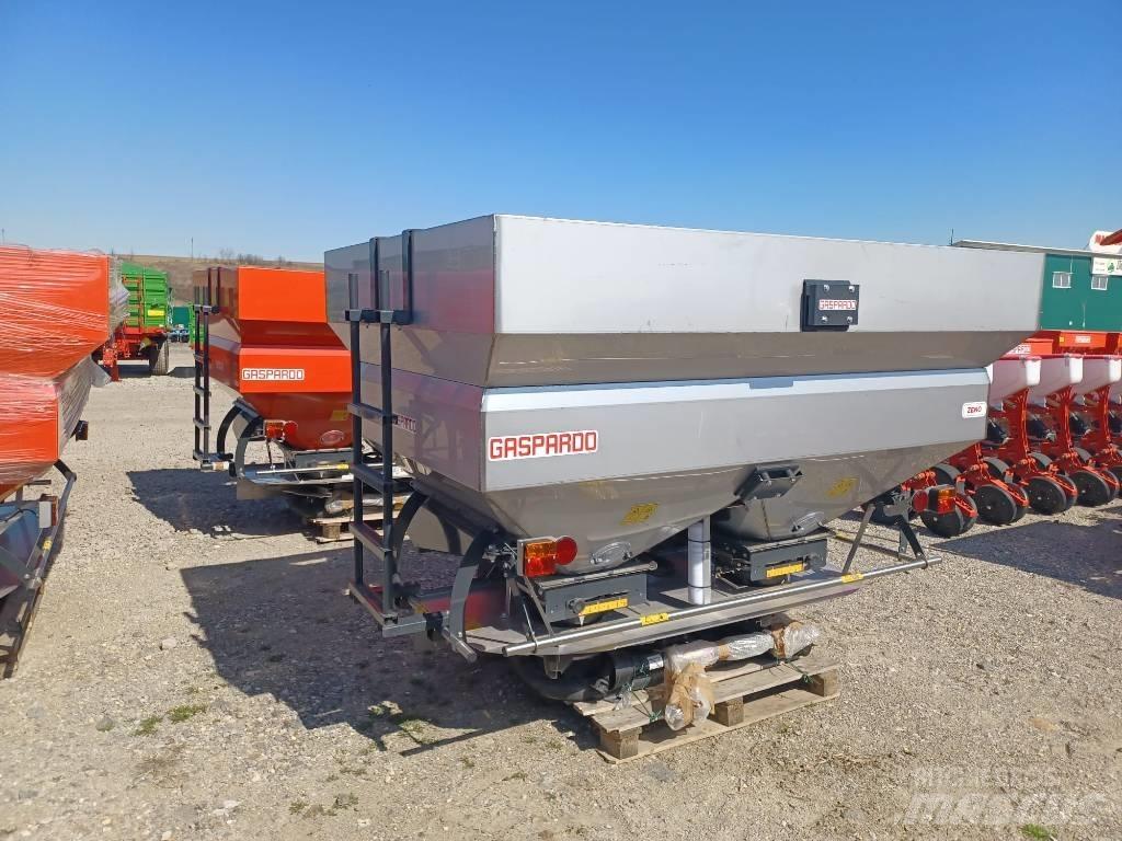 Maschio Zeno 32 矿物肥料撒播机