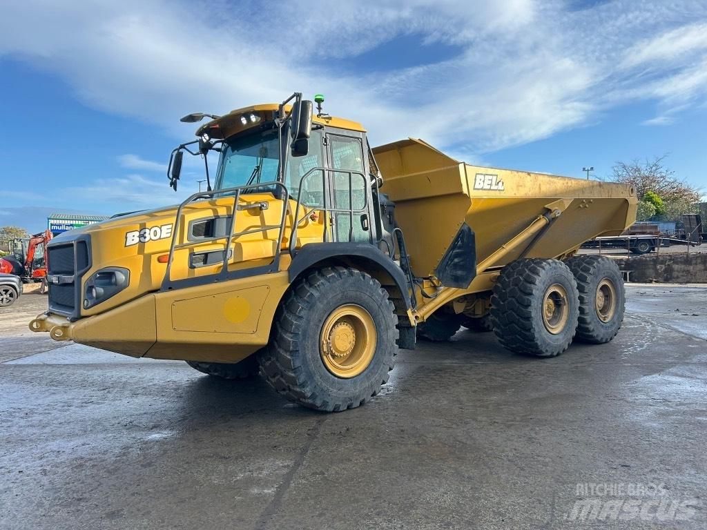 Bell B30E 铰接式自卸车