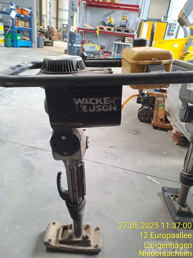 Wacker Neuson BS30 匝道机