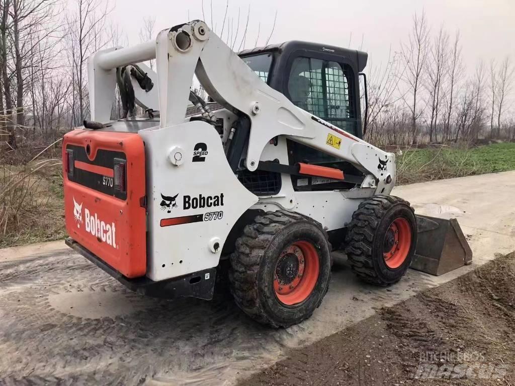 Bobcat S 770 滑移装载机