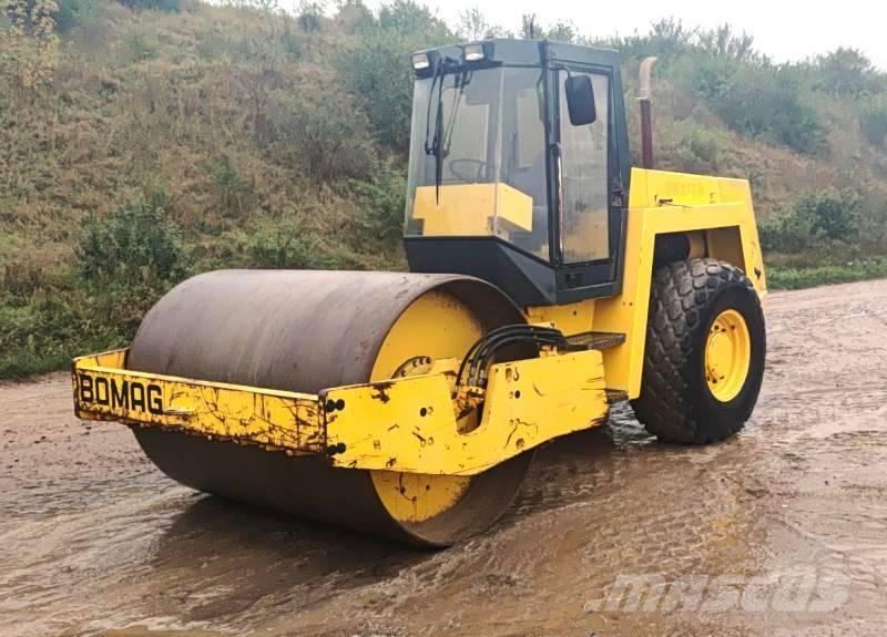 Bomag BW213 D 单轮压路机