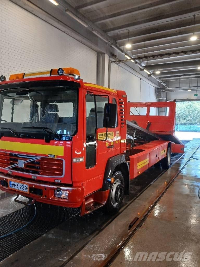 Volvo FL 6 救援车