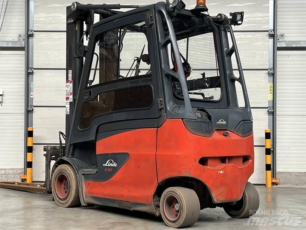 Linde E30/600HL 电动叉车