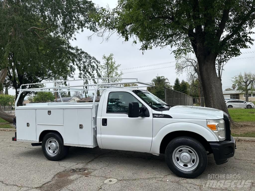 Ford F 350 皮卡车