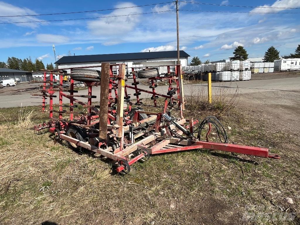 Väderstad NZ 500 钉齿耙