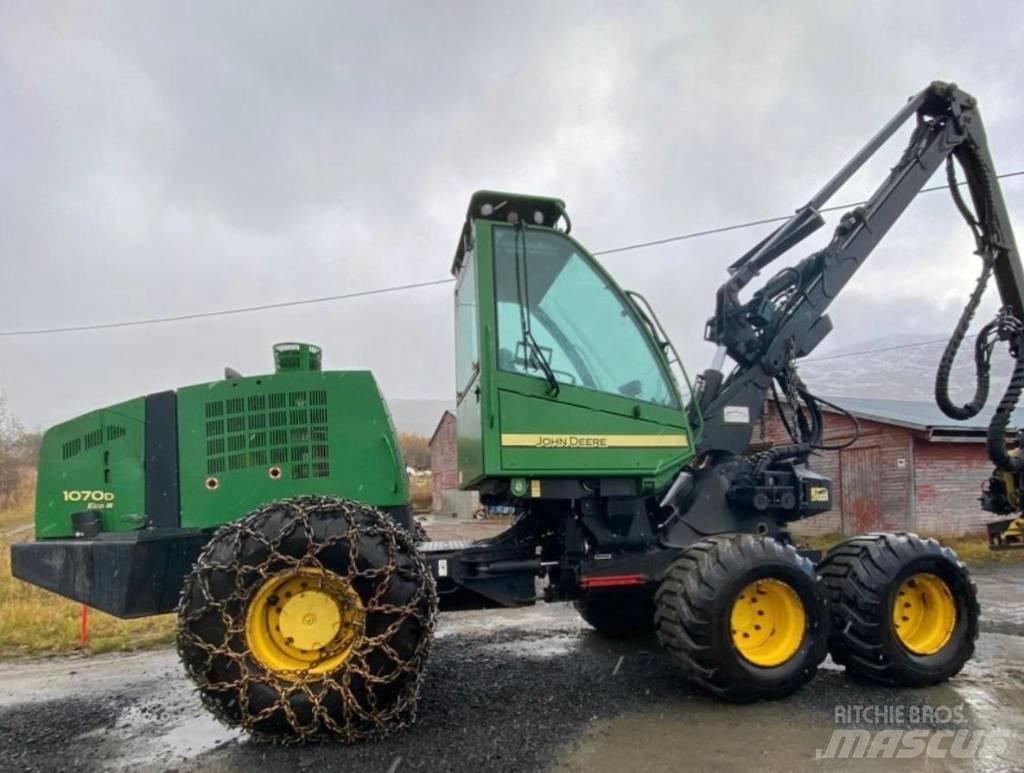 John Deere 1070 D 收割机