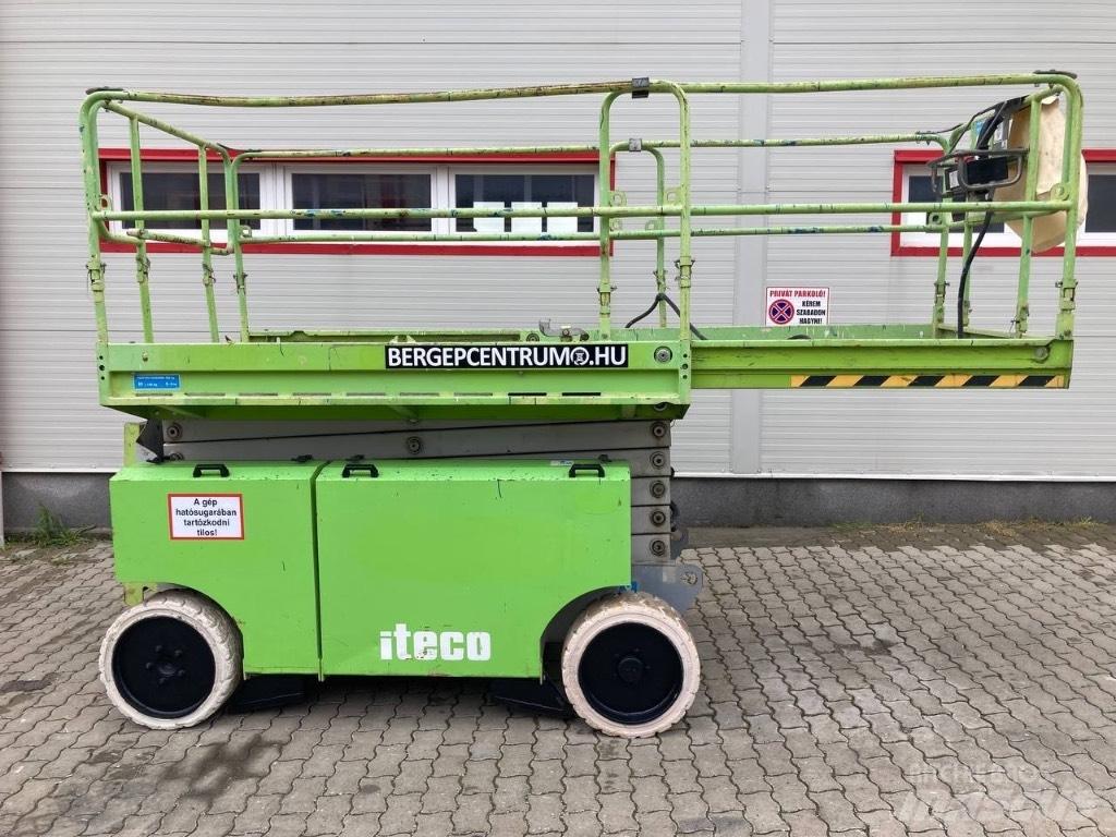 Iteco IT 12151 剪叉式升降机