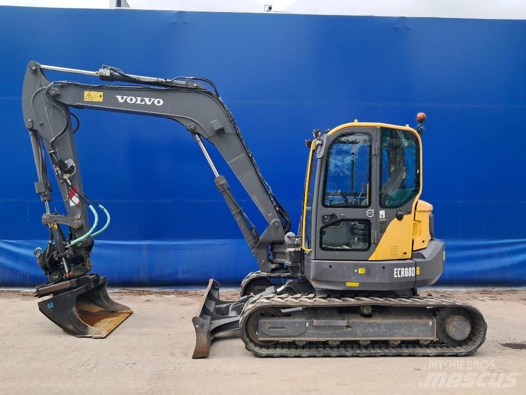 Volvo ECR 88 D 中型挖掘机
