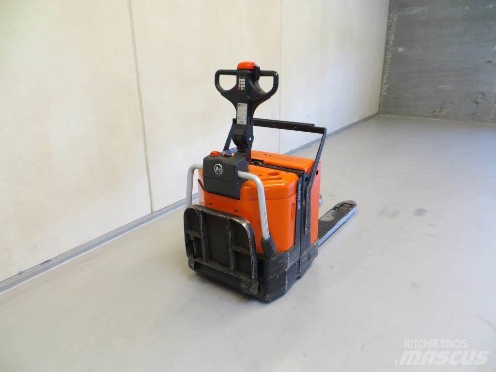 BT LPE200/8 电动搬运车