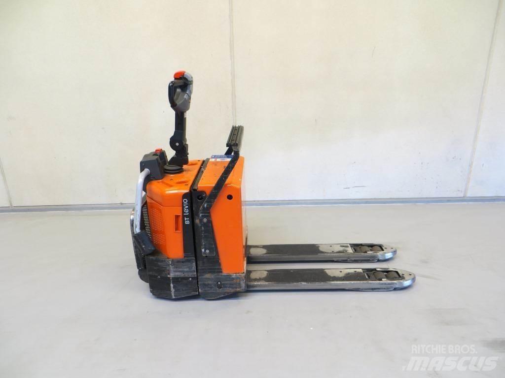 BT LPE200/8 电动搬运车