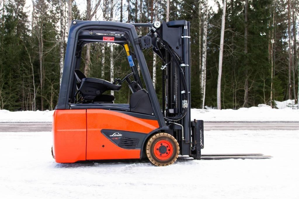 Linde E16C-02 电动叉车