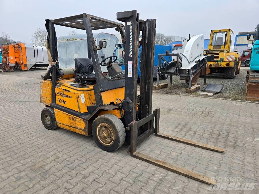 Jungheinrich TFG 25 天然气叉车