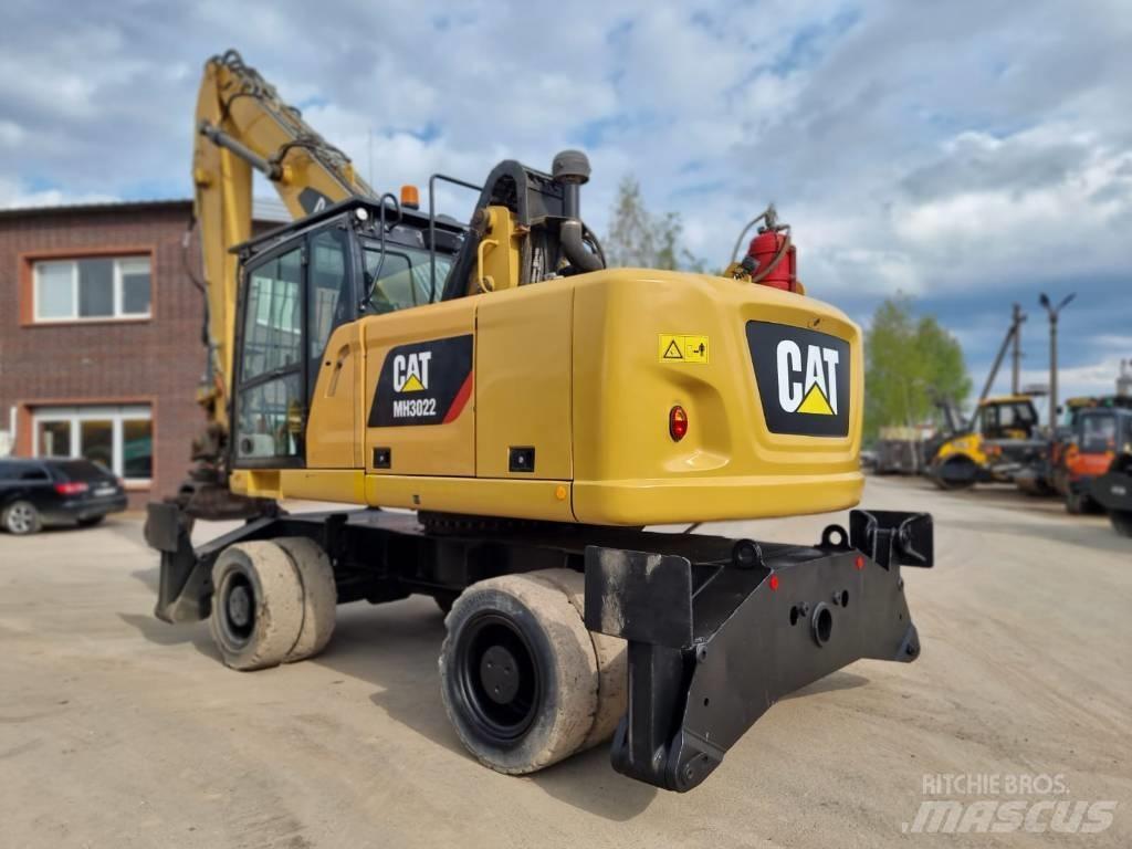 CAT MH 3022 工业挖掘机