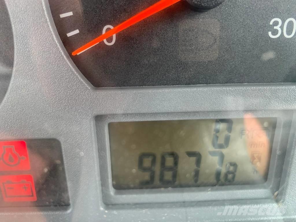 Valtra N141 Tractor 林业拖拉机