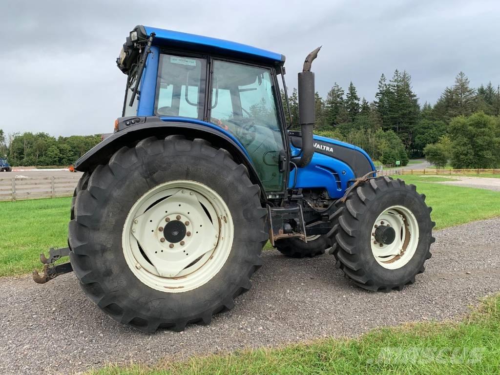 Valtra N141 Tractor 林业拖拉机