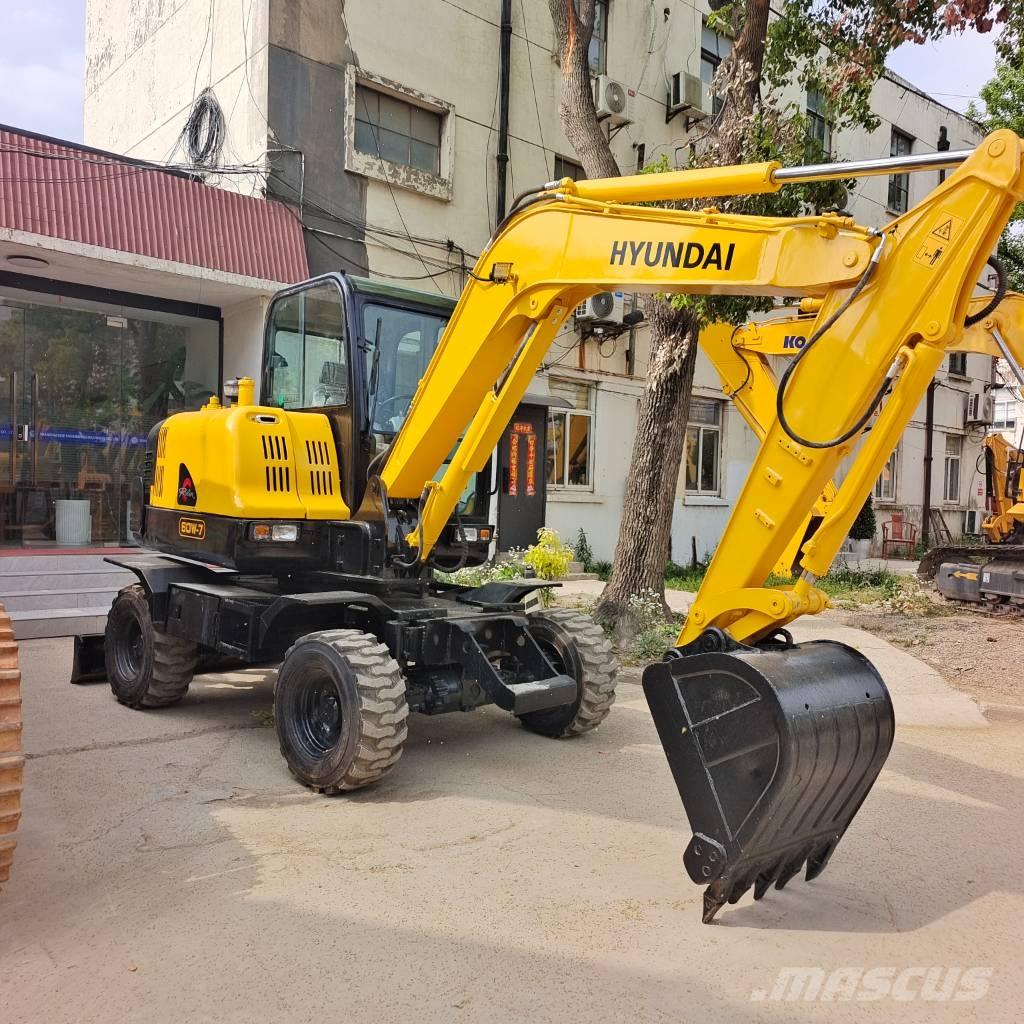 Hyundai 60 W-7 小型挖掘机
