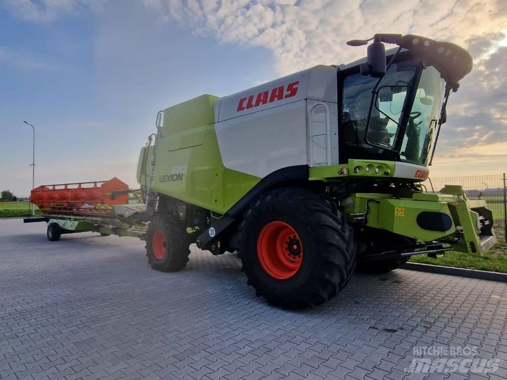 CLAAS Lexion 670 联合收割机
