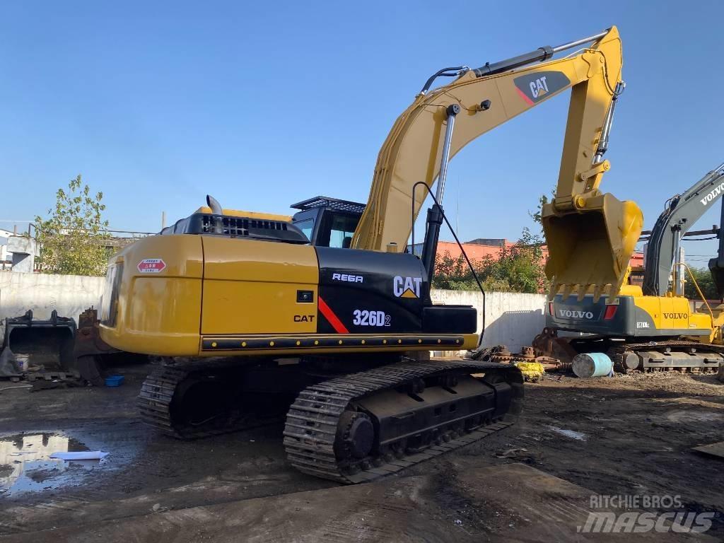 CAT 326 D2L 履带挖掘机
