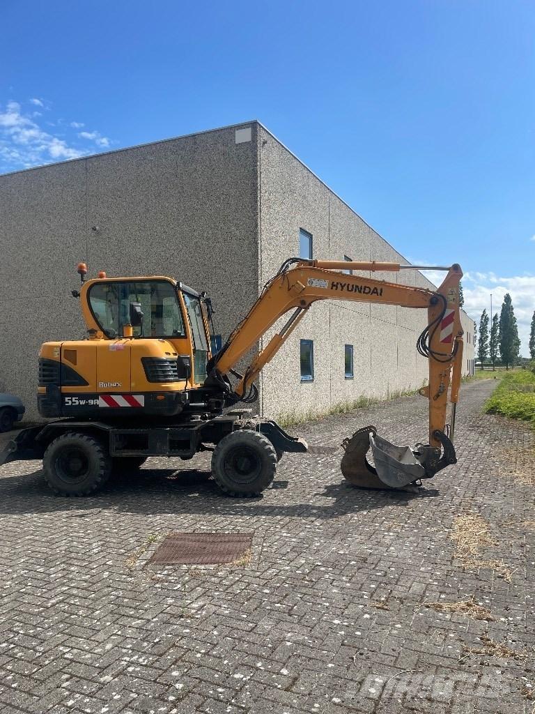 Hyundai 55w9a 轮式挖掘机