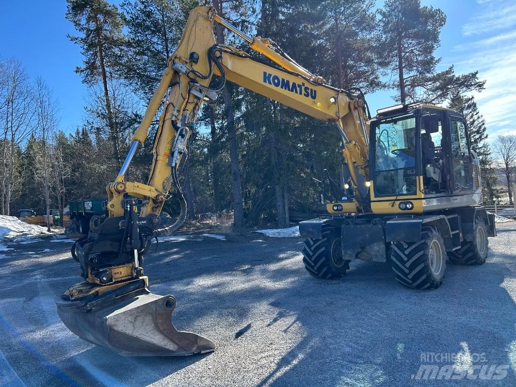Komatsu PW148 -10 轮式挖掘机