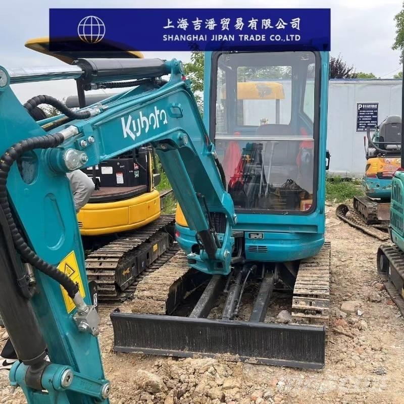 Kubota U 20 小型挖掘机