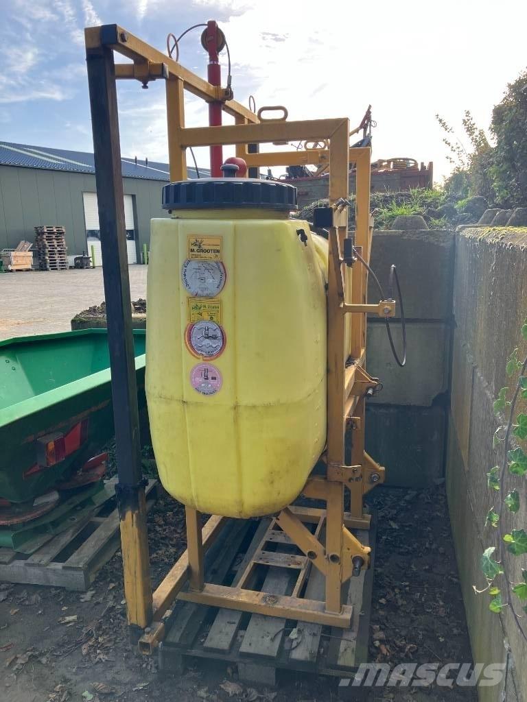 Dubex Tank in frame 悬挂式喷雾机