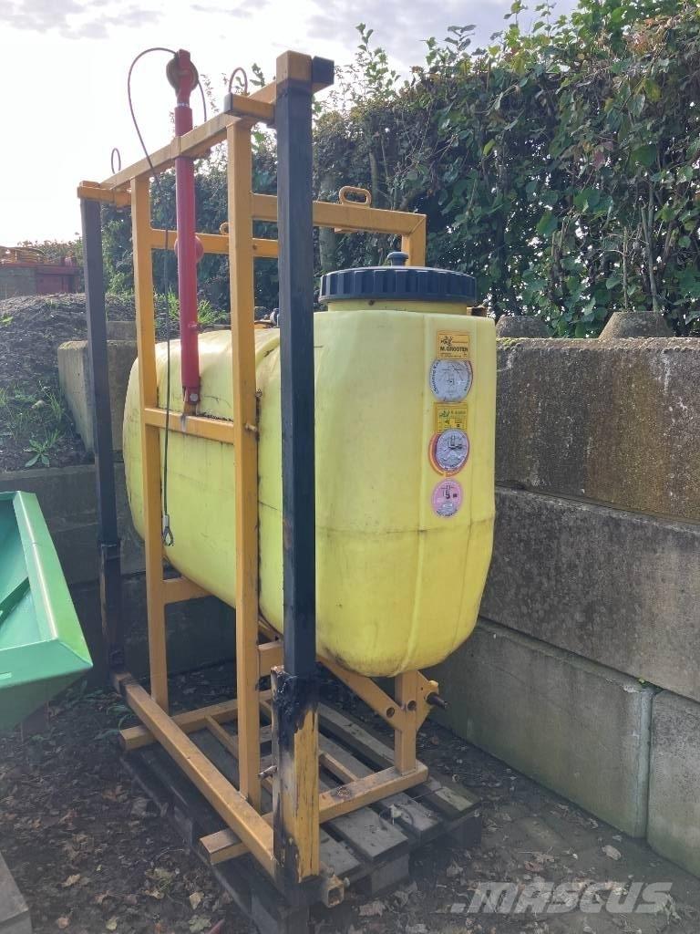 Dubex Tank in frame 悬挂式喷雾机