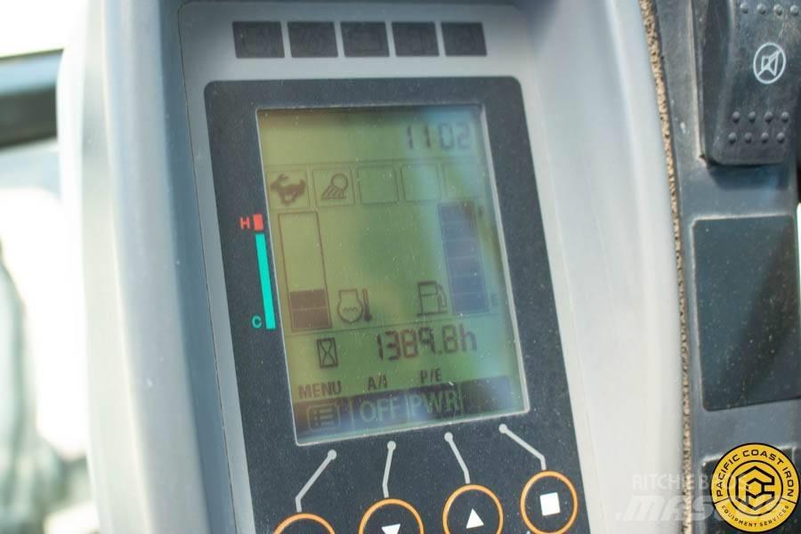DEERE 35G 小型挖掘机