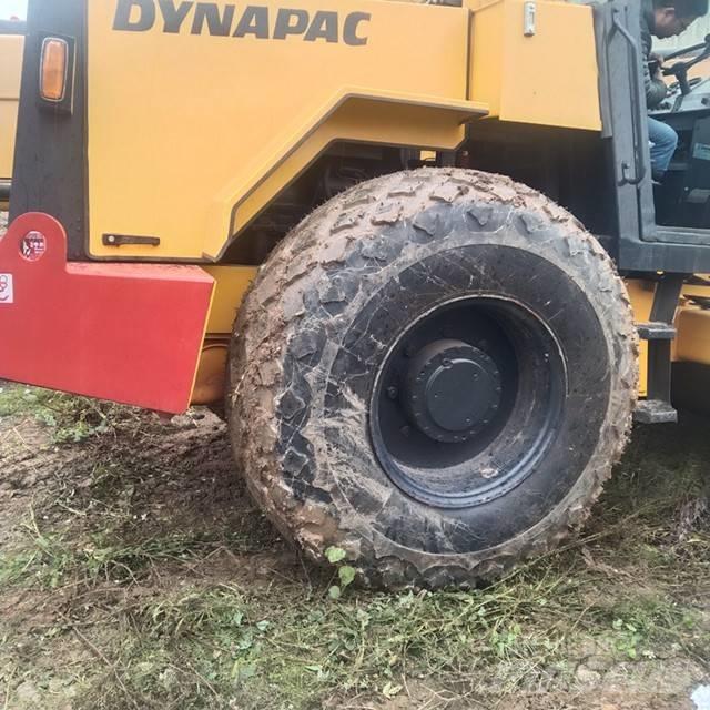Dynapac CA 25 D 单轮压路机