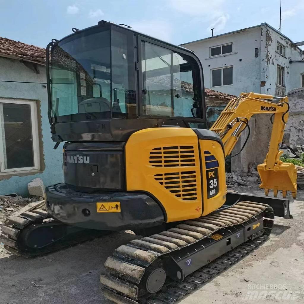 Komatsu PC 35 小型挖掘机