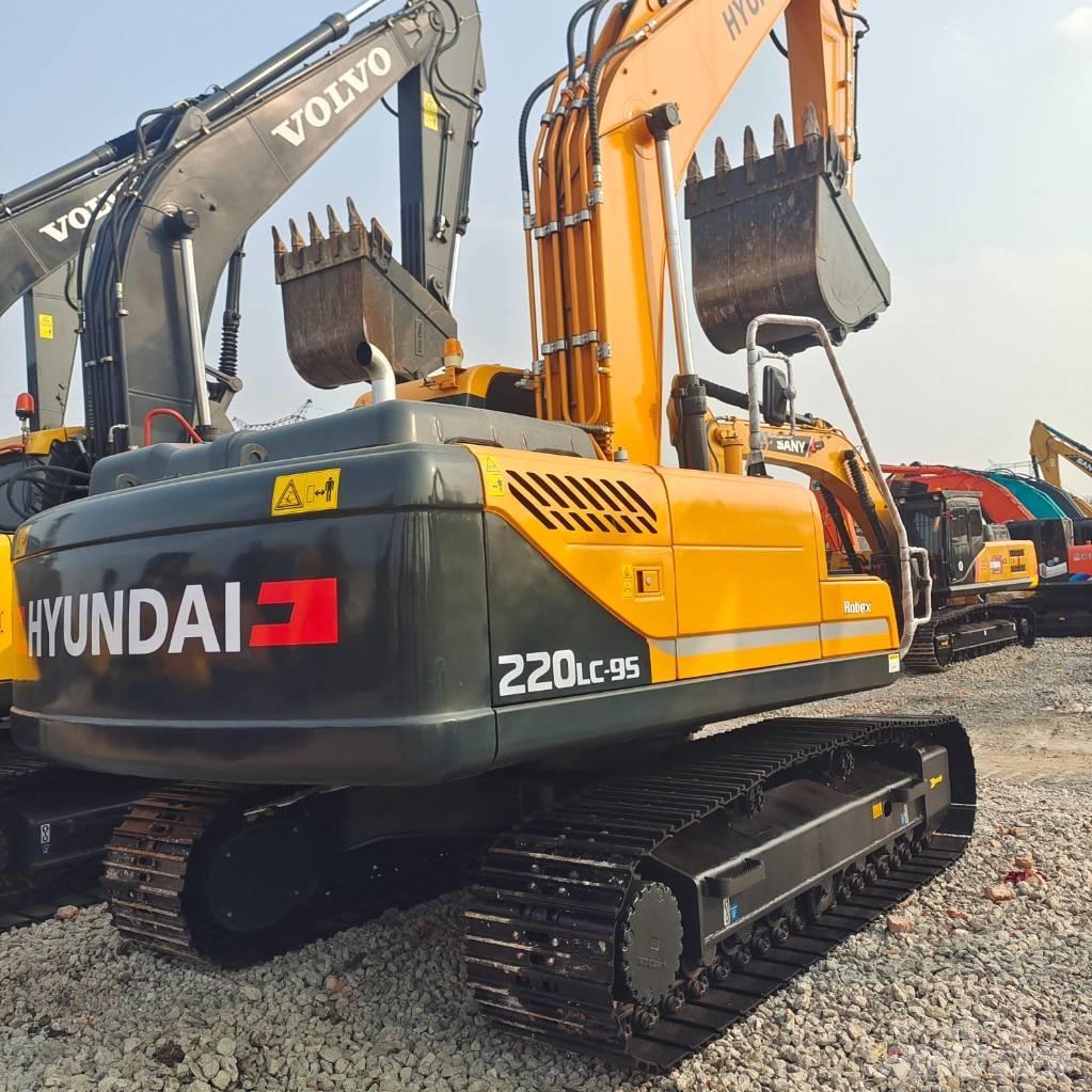 Hyundai R220LC-9S 履带挖掘机