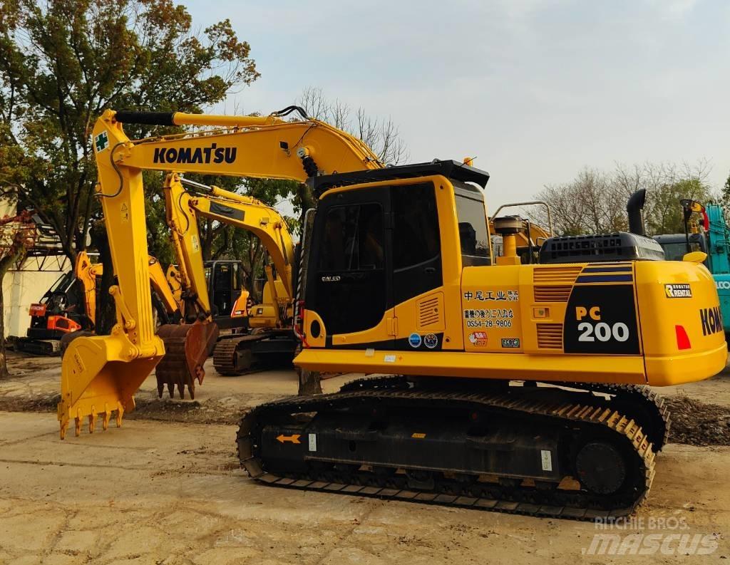 Komatsu PC200 履带挖掘机