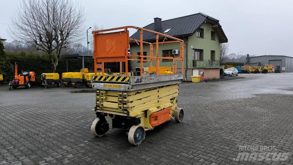JLG 3246 ES 剪叉式升降机