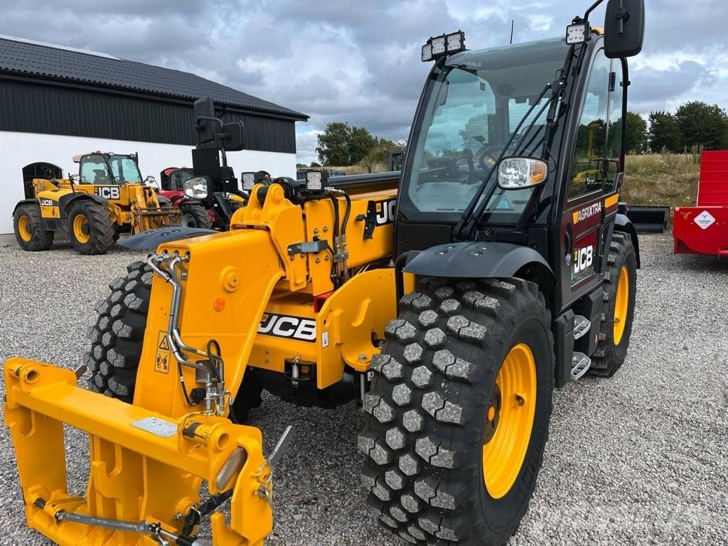 JCB 536-95 Agri Xtra 电动叉车