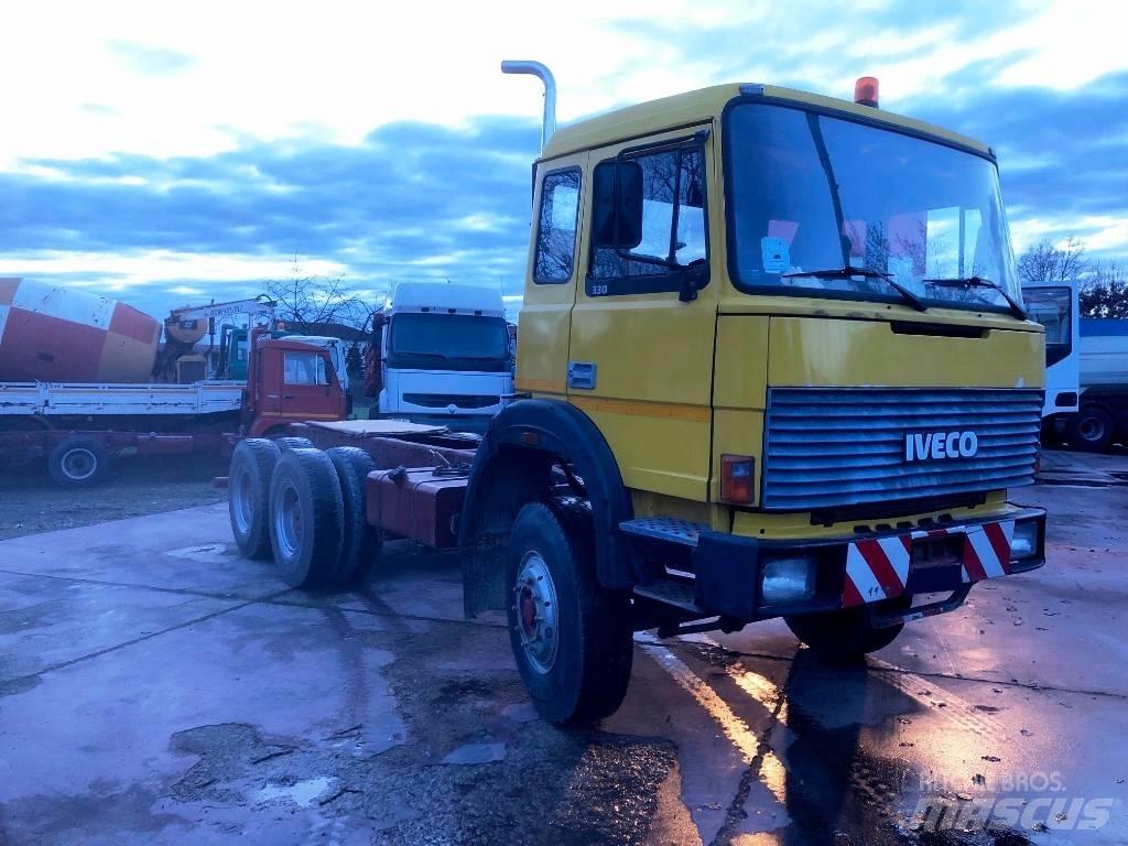 Iveco 330-26 其他货车