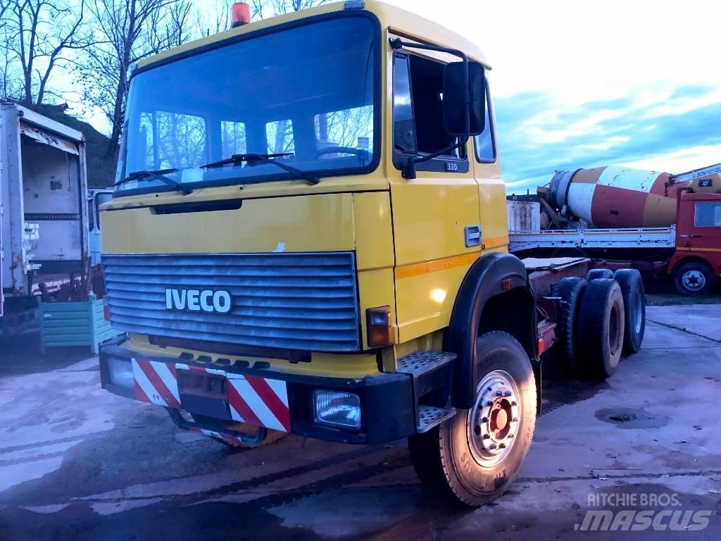 Iveco 330-26 其他货车