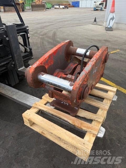 Miller VOLVO EC 160 快速连接器
