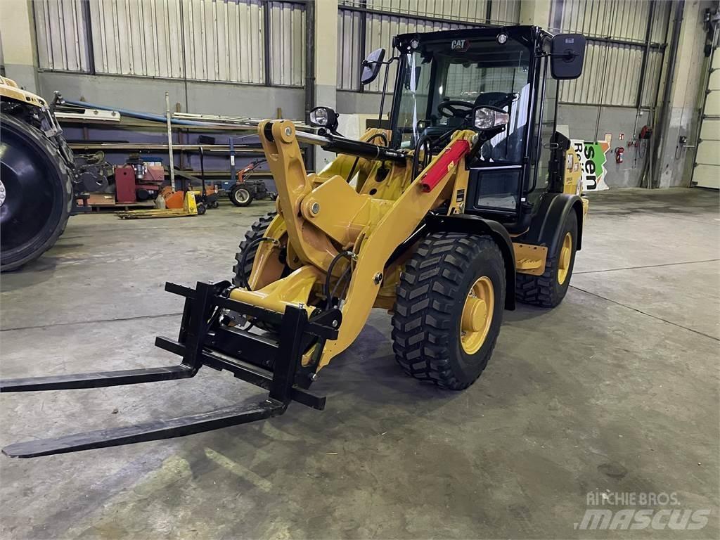 CAT 906 轮式装载机