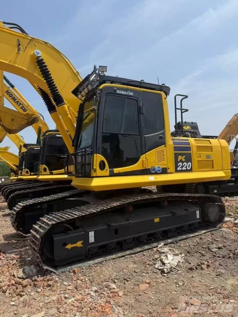 Komatsu 220LC-8 履带挖掘机