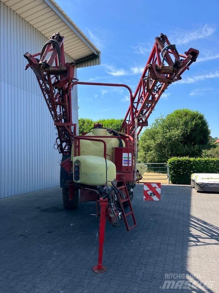 Hardi Commander 牵引式喷雾机