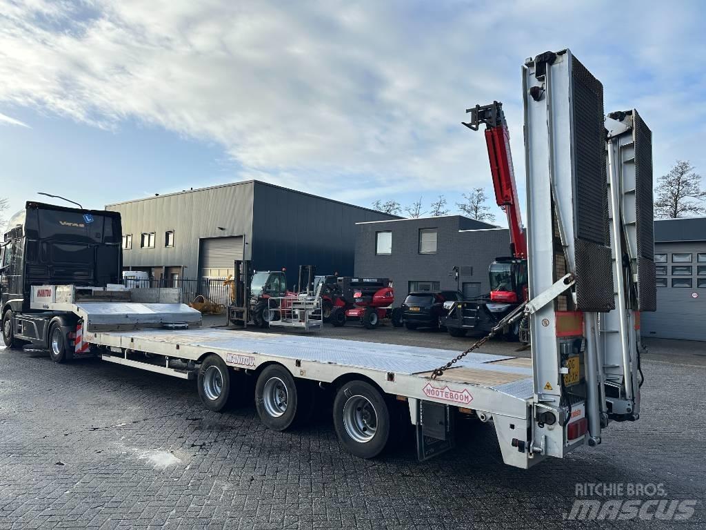 Nooteboom MCO 48 低平板半挂车