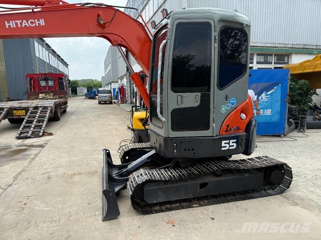 Hitachi ZX 55 小型挖掘机