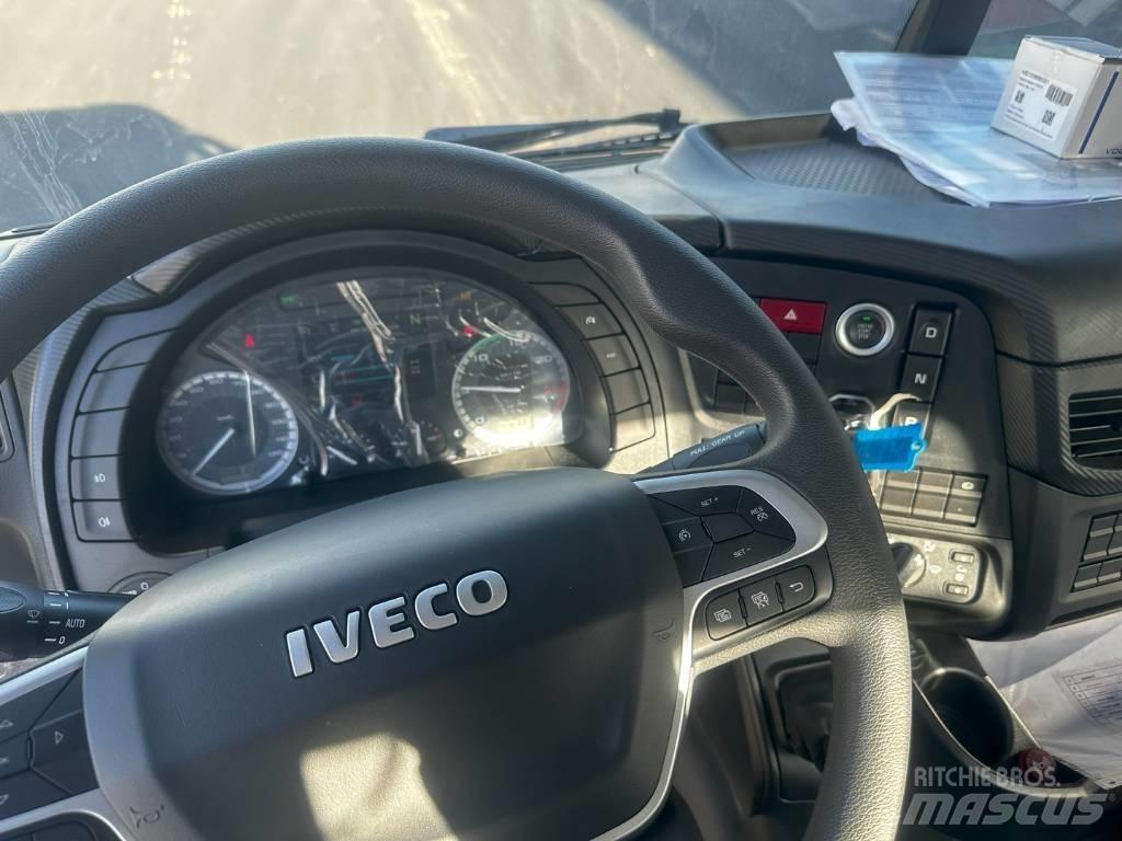 Iveco T-WAY 450 起重车