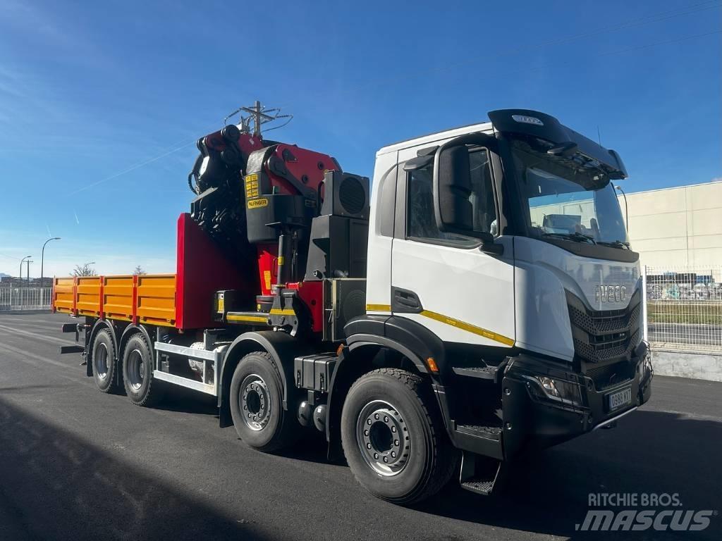 Iveco T-WAY 450 起重车
