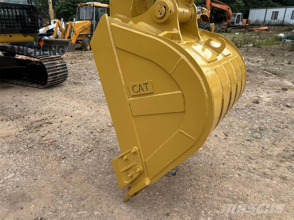 CAT 320 D 履带挖掘机