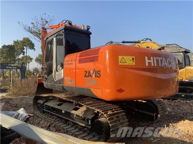 Hitachi ZX200 履带挖掘机
