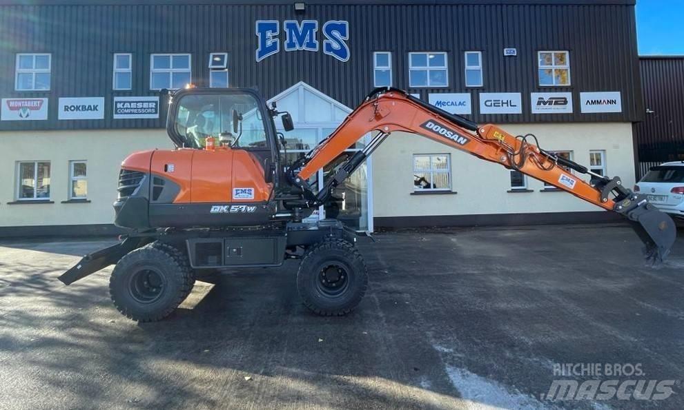 Doosan Dx57W-7 轮式挖掘机